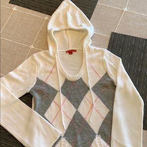 Women’s casual hooded pull on sweater